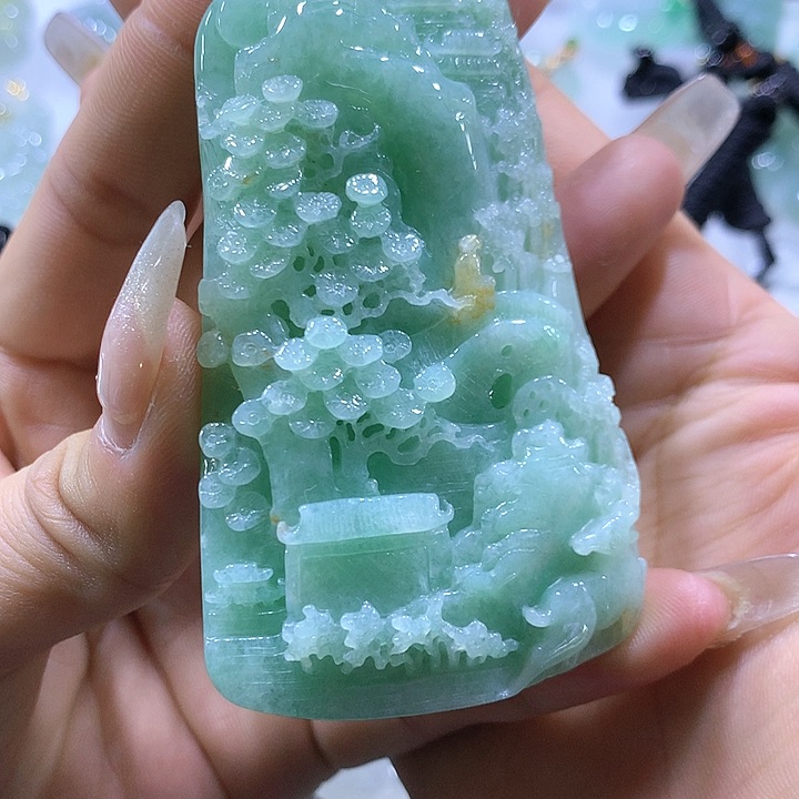 翡翠颈饰未镶嵌天然翡翠A货吊坠