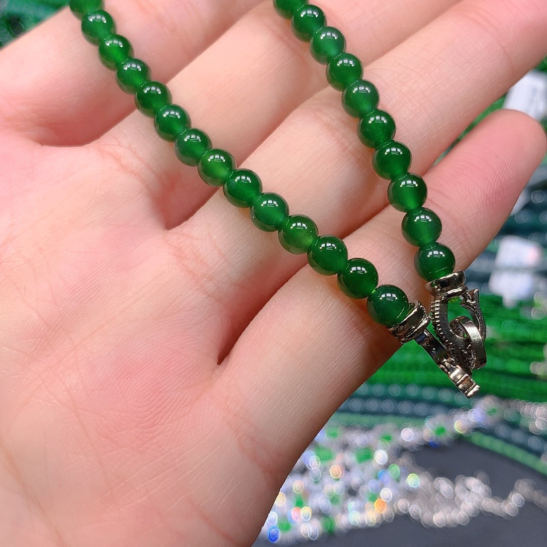 翡翠手串未镶嵌天然翡翠