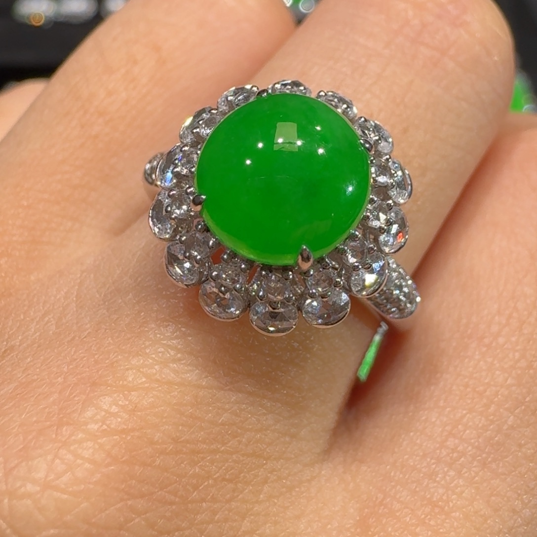 翡翠18K金镶嵌颈饰收到货48小时鉴赏期