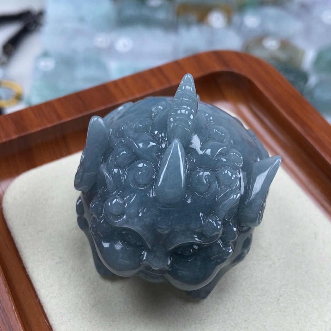 颈饰未镶嵌翡翠貔貅摆件