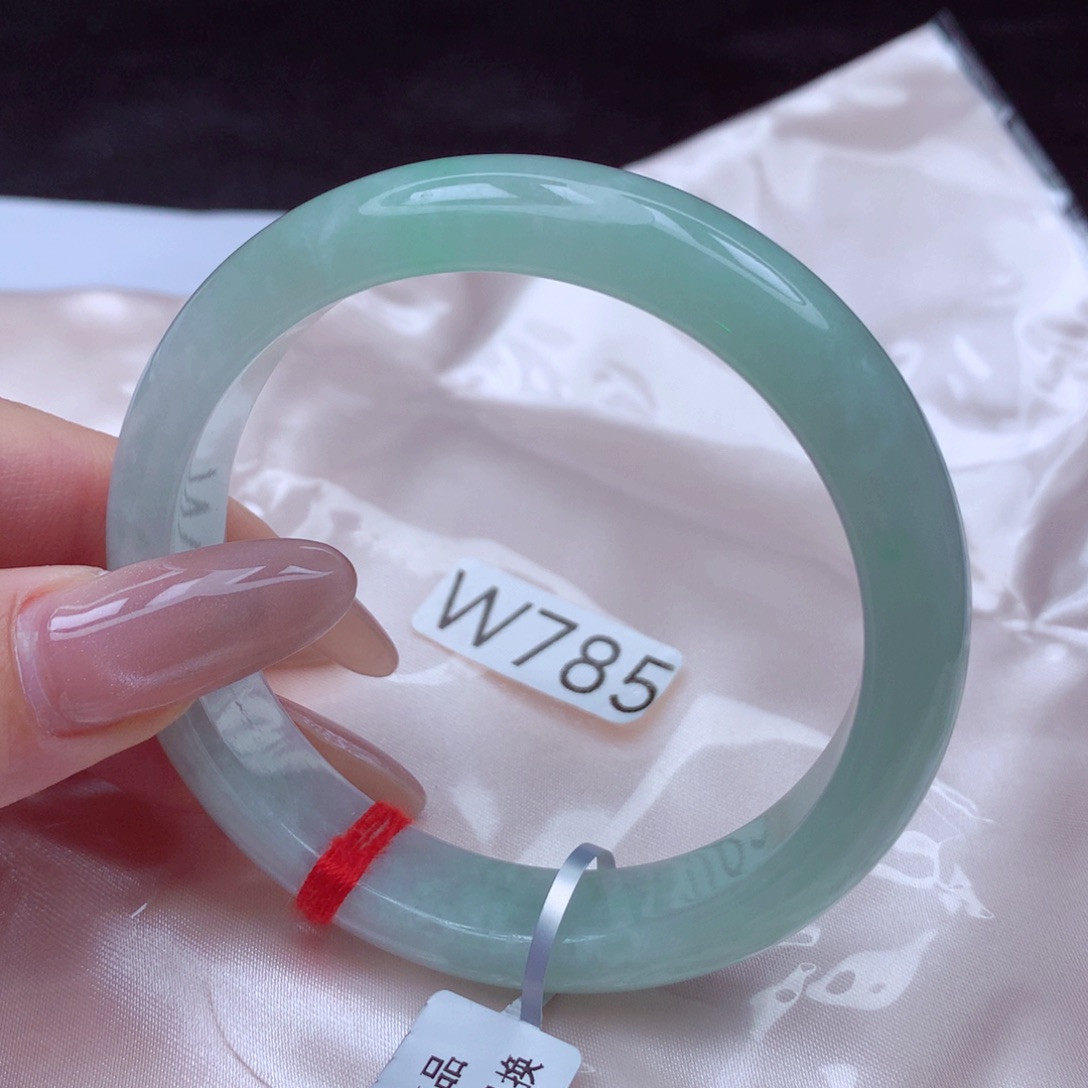 纪***尼翡翠未镶嵌手镯手镯57