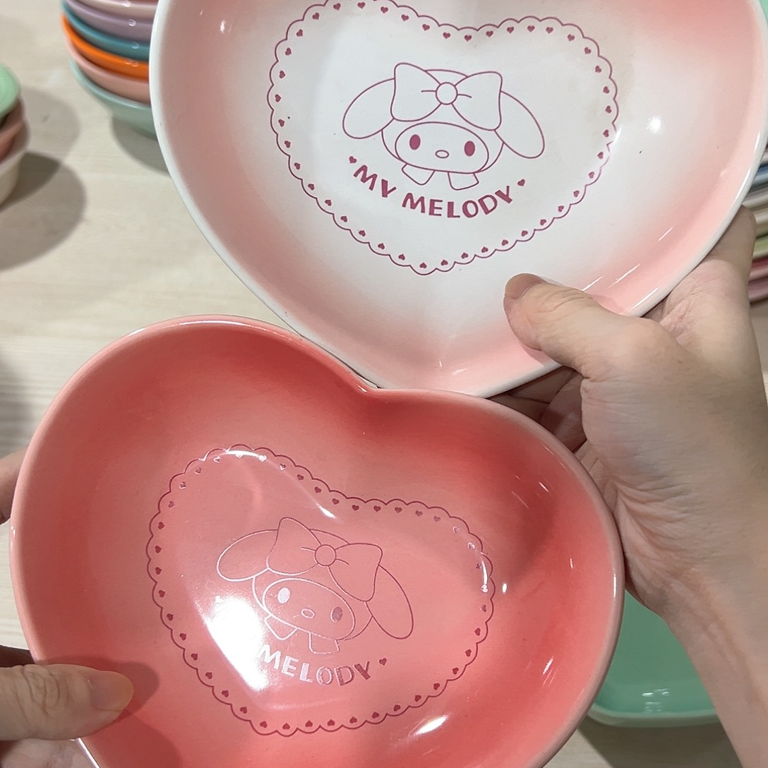 陶瓷 +++小号美乐蒂++爱心++wan 深粉 粉白