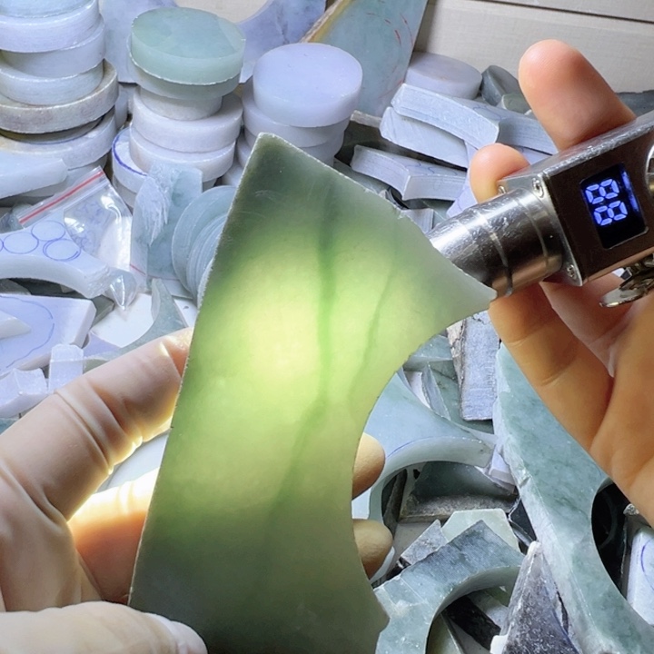 颈饰未镶嵌翡翠翡翠小料