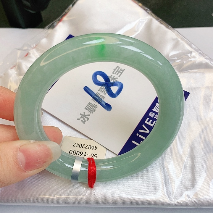 翡翠手镯未镶嵌缅甸天然a货翡翠