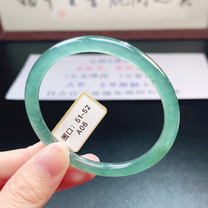 翡翠未镶嵌手镯翡翠手镯65