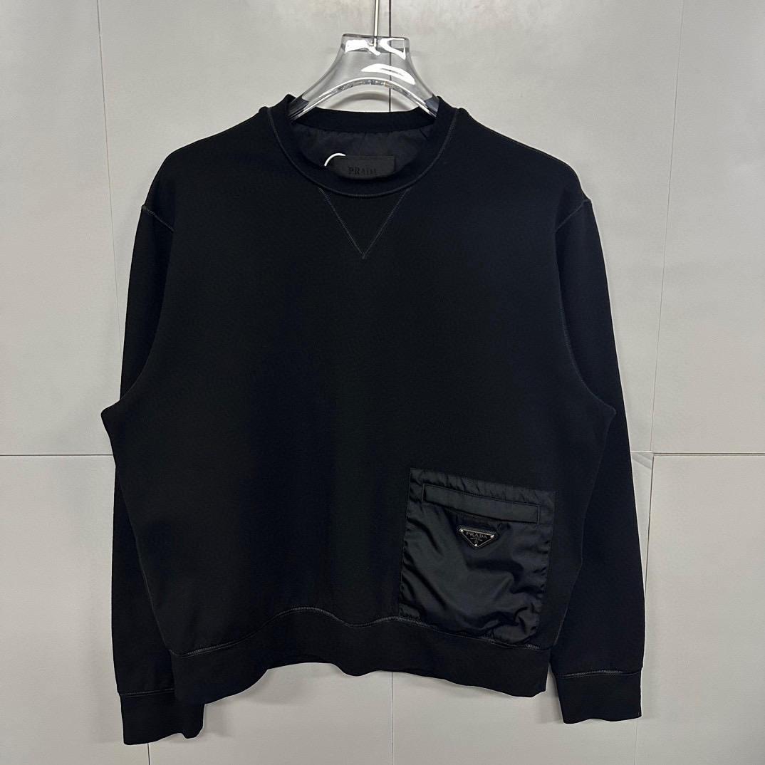 未使用 Prada/普拉达 尼龙拼接卫衣 M码 P00201