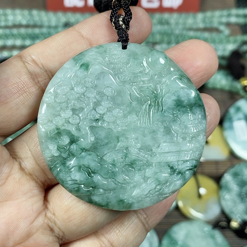 【闪购商品】翡翠颈饰未镶嵌玉吊坠翡翠玉圆形山水牌