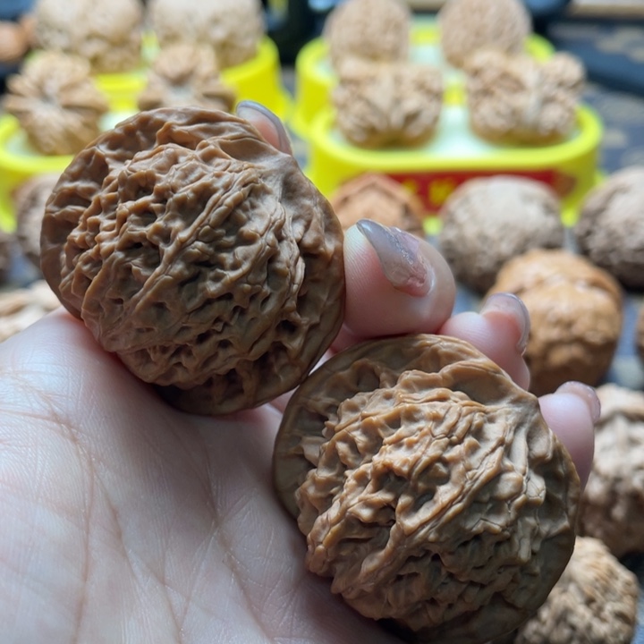 文玩核桃把件41盘龙纹全品无修