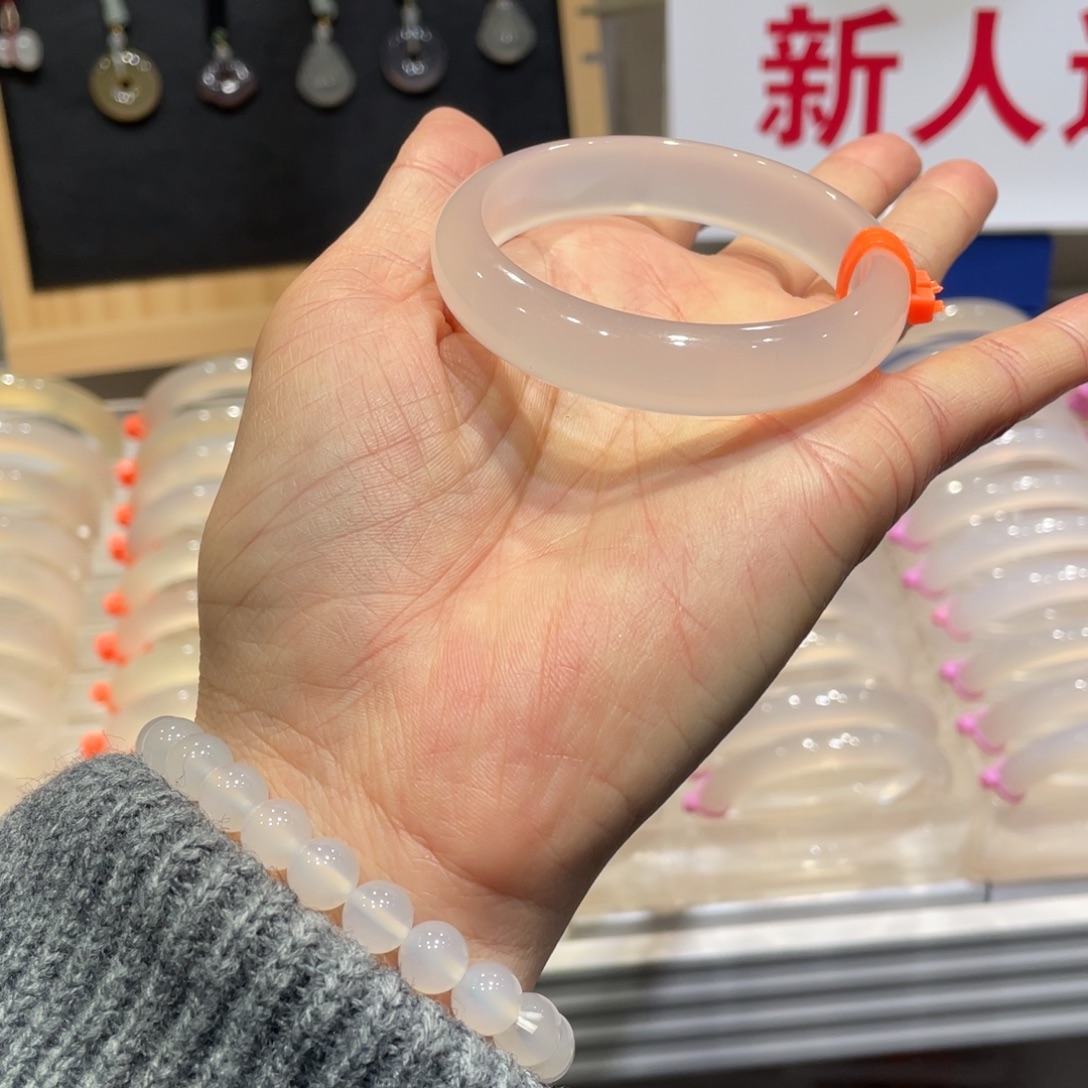 别***了玛瑙/玉髓未镶嵌手镯@定向香槟金@【53+】