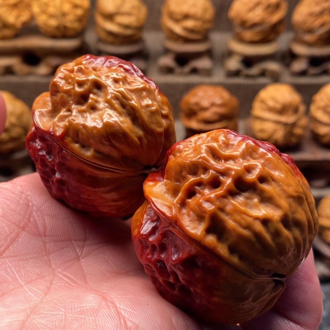 文玩核桃把件铁核桃