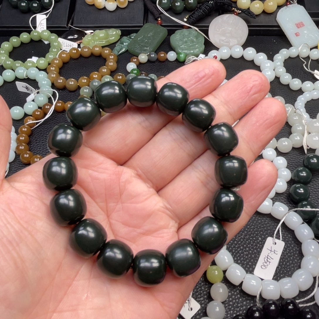 和田玉未镶嵌手链