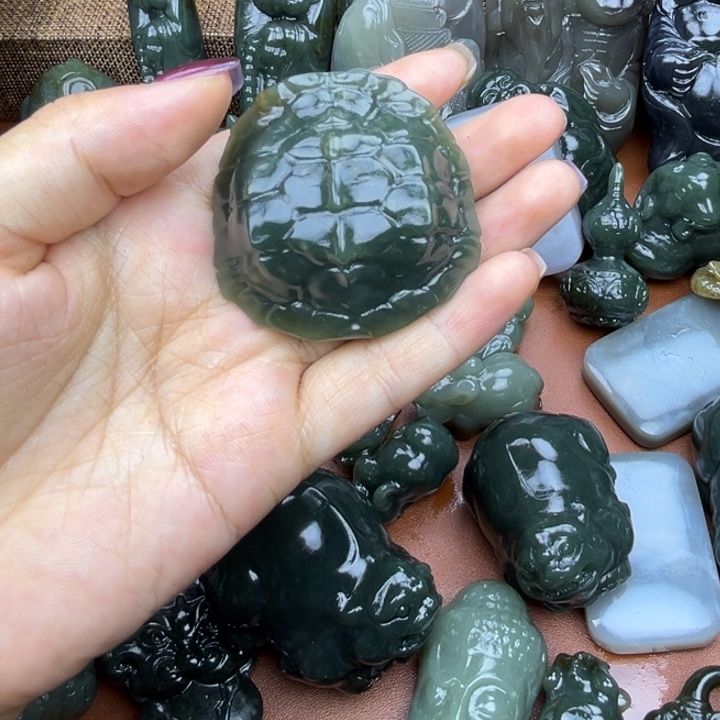 和田玉未镶嵌挂件