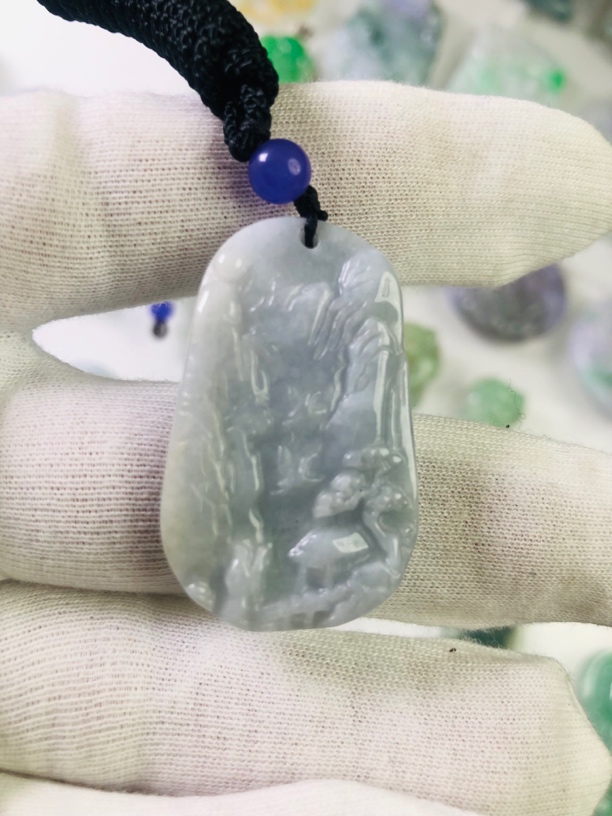 天然翡翠吊坠挂件