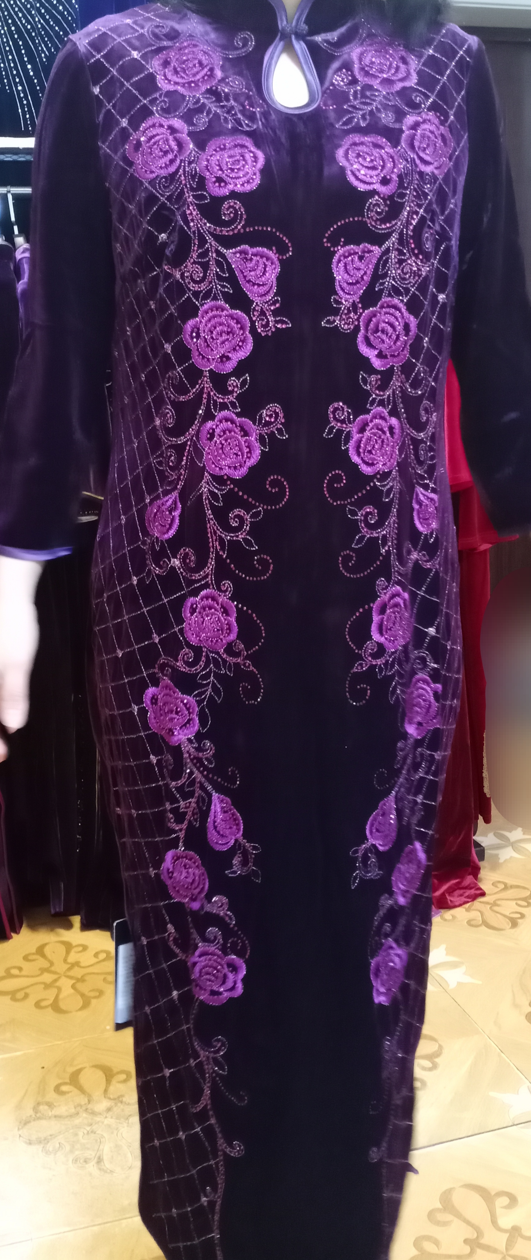 高端气质紫色韩国高级金丝绒长款刺绣花金线格子旗袍