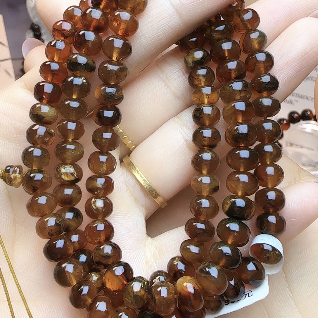 未镶嵌琥珀裸石7+血蜡花