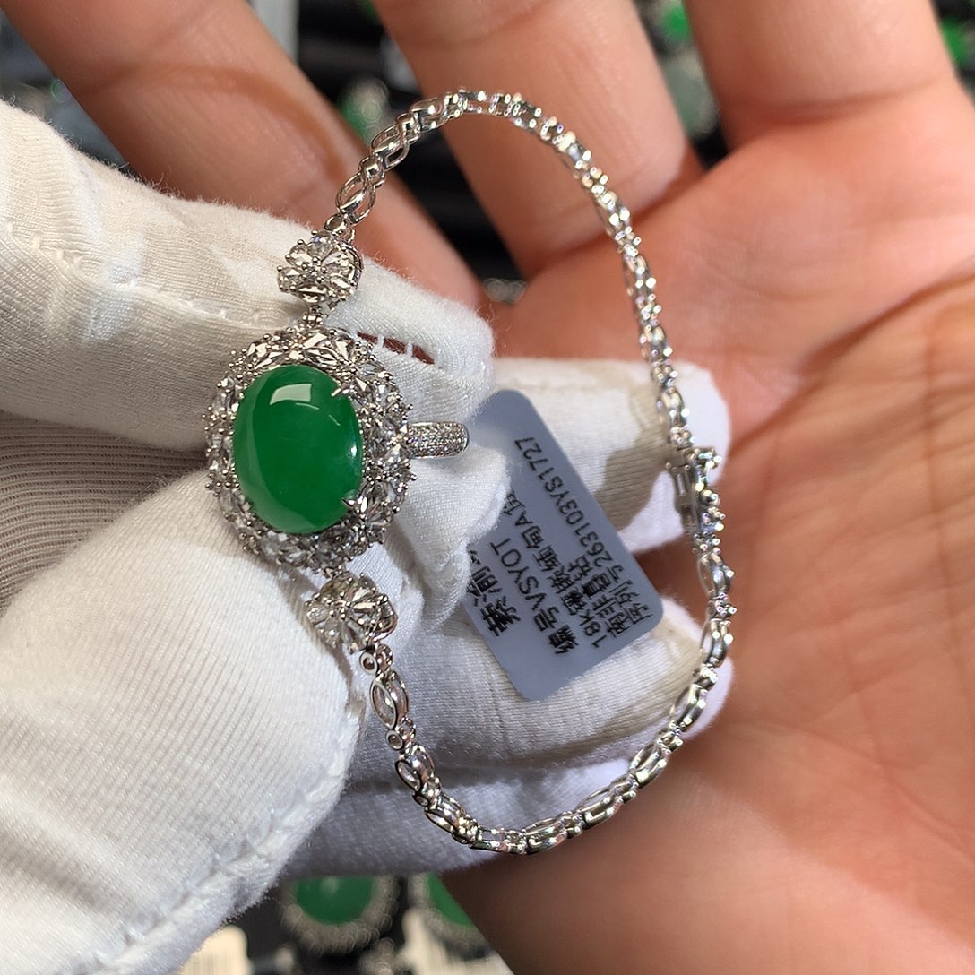 颈饰18K金镶嵌翡翠用****2