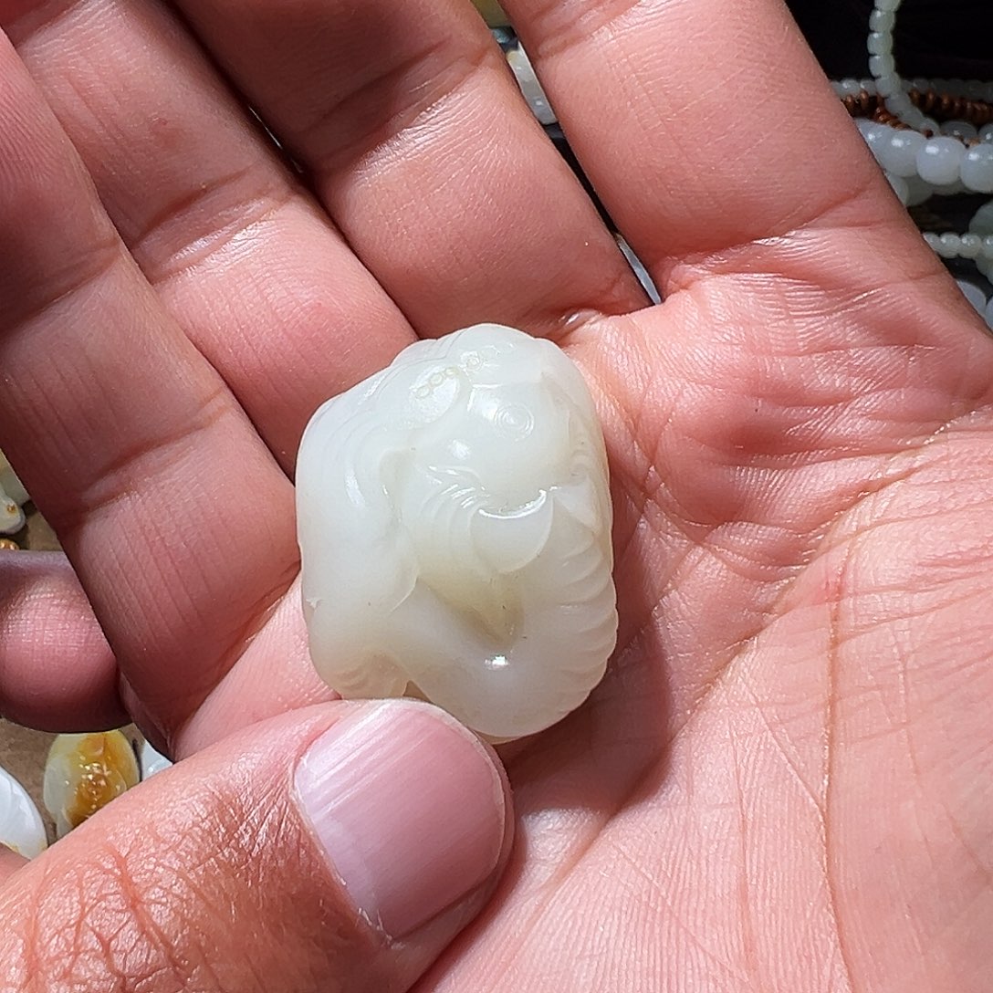 和田玉颈饰未镶嵌行*