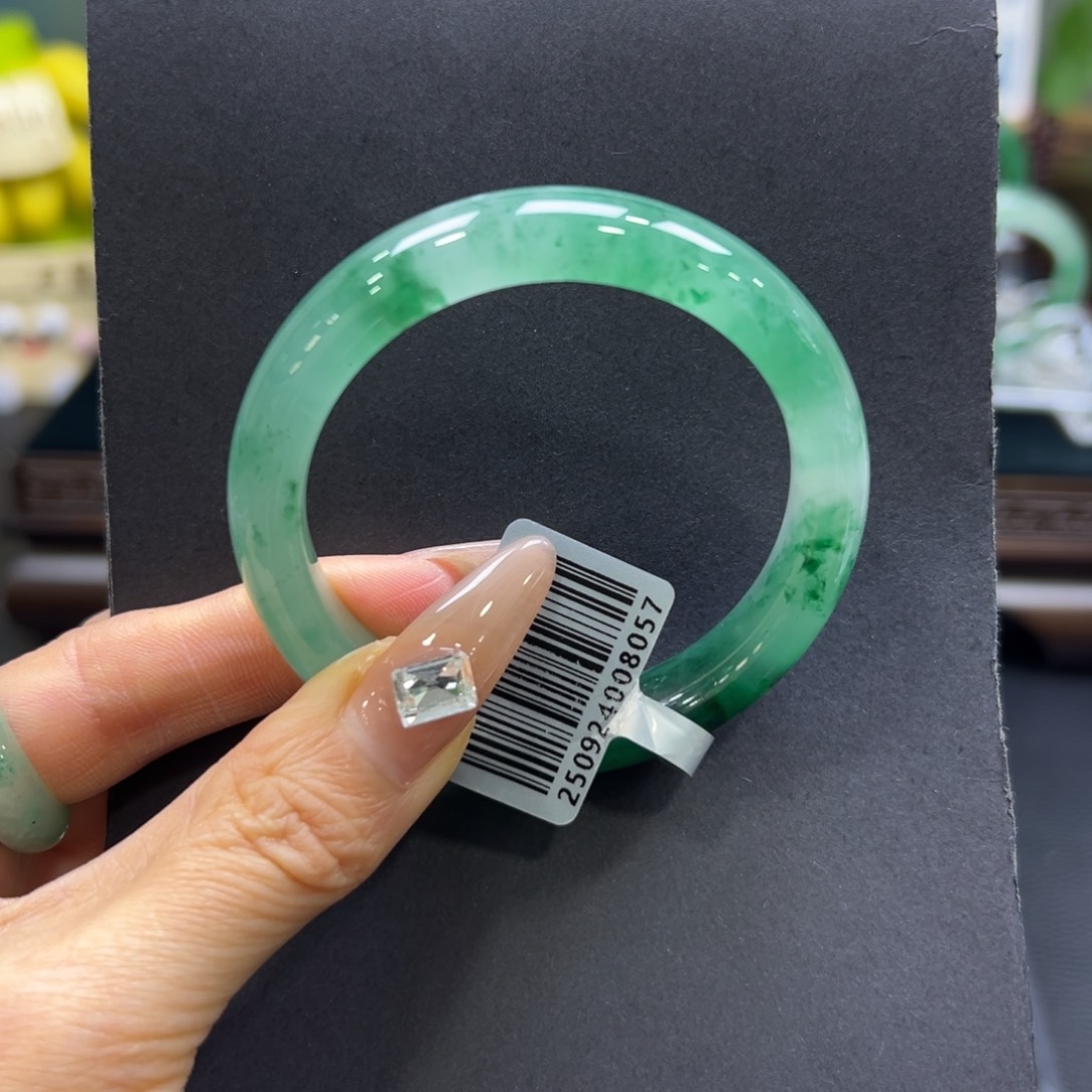 石英质玉（非洲翠）未镶嵌手镯52-53