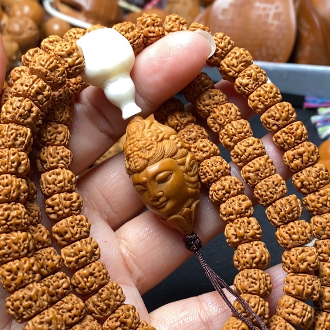 吊坠猴头核桃橄榄