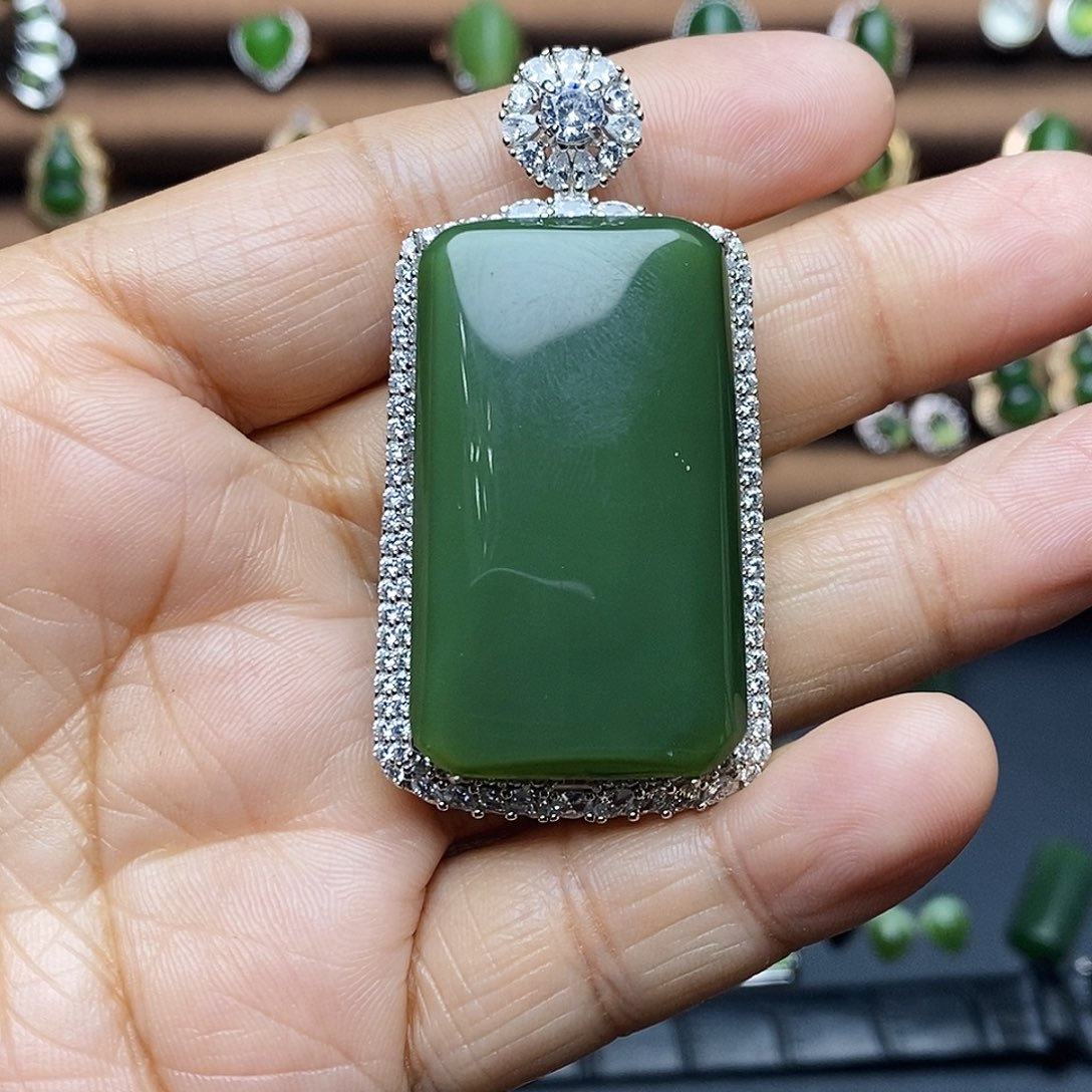 吊坠(不含链)银S925镶嵌和田玉（碧玉）