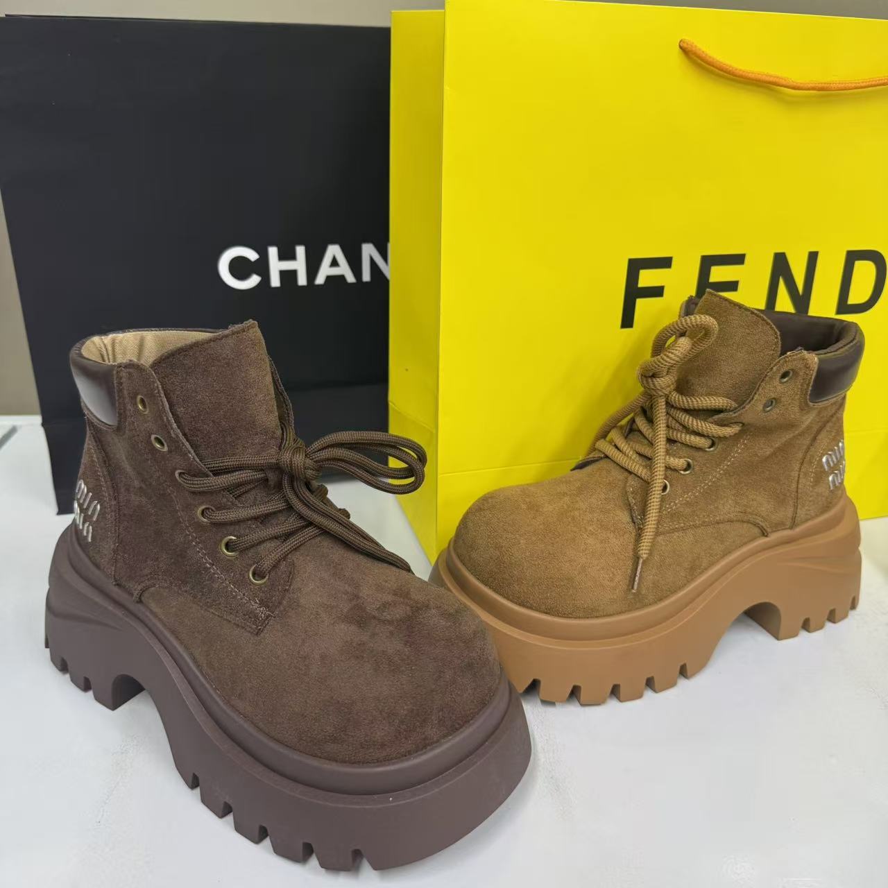 秋季新款潮流百搭增高厚底英伦风马丁靴女101