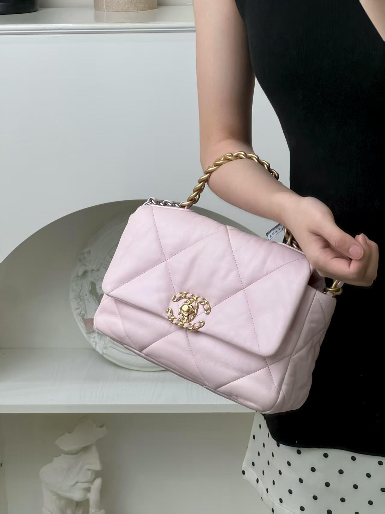 99新 Chanel/香奈儿 香奈儿 19bag 小号樱桃粉/99新/优选