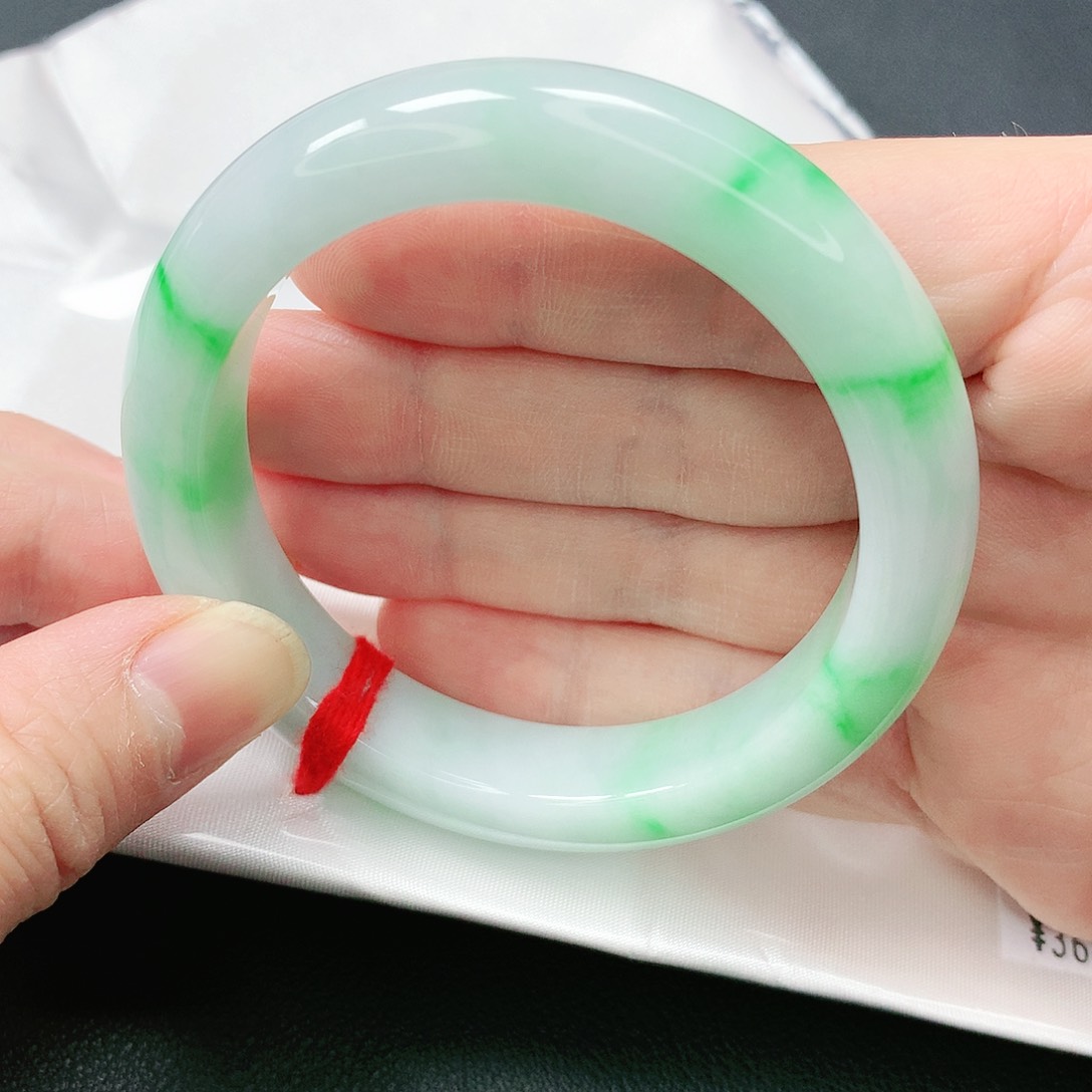 翡翠手镯未镶嵌缅甸天然A货翡翠