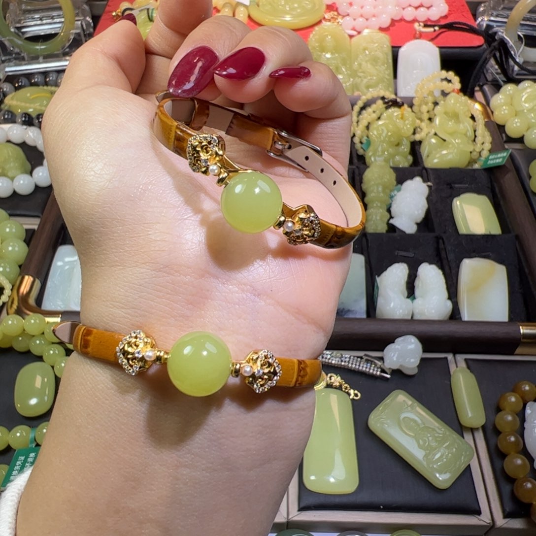 和田玉银S925镶嵌颈饰