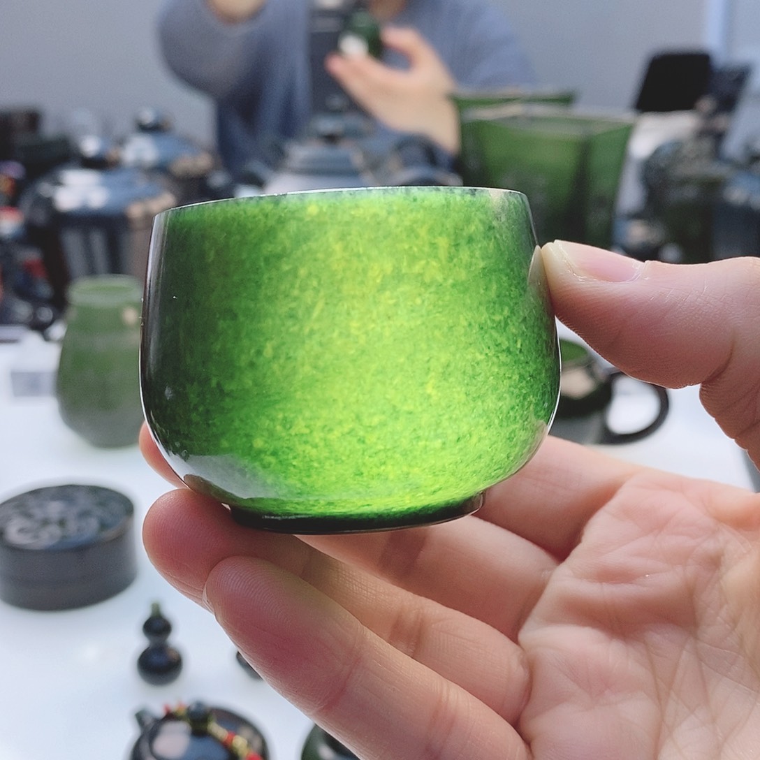 和田玉（青玉）把件未镶嵌微瑕