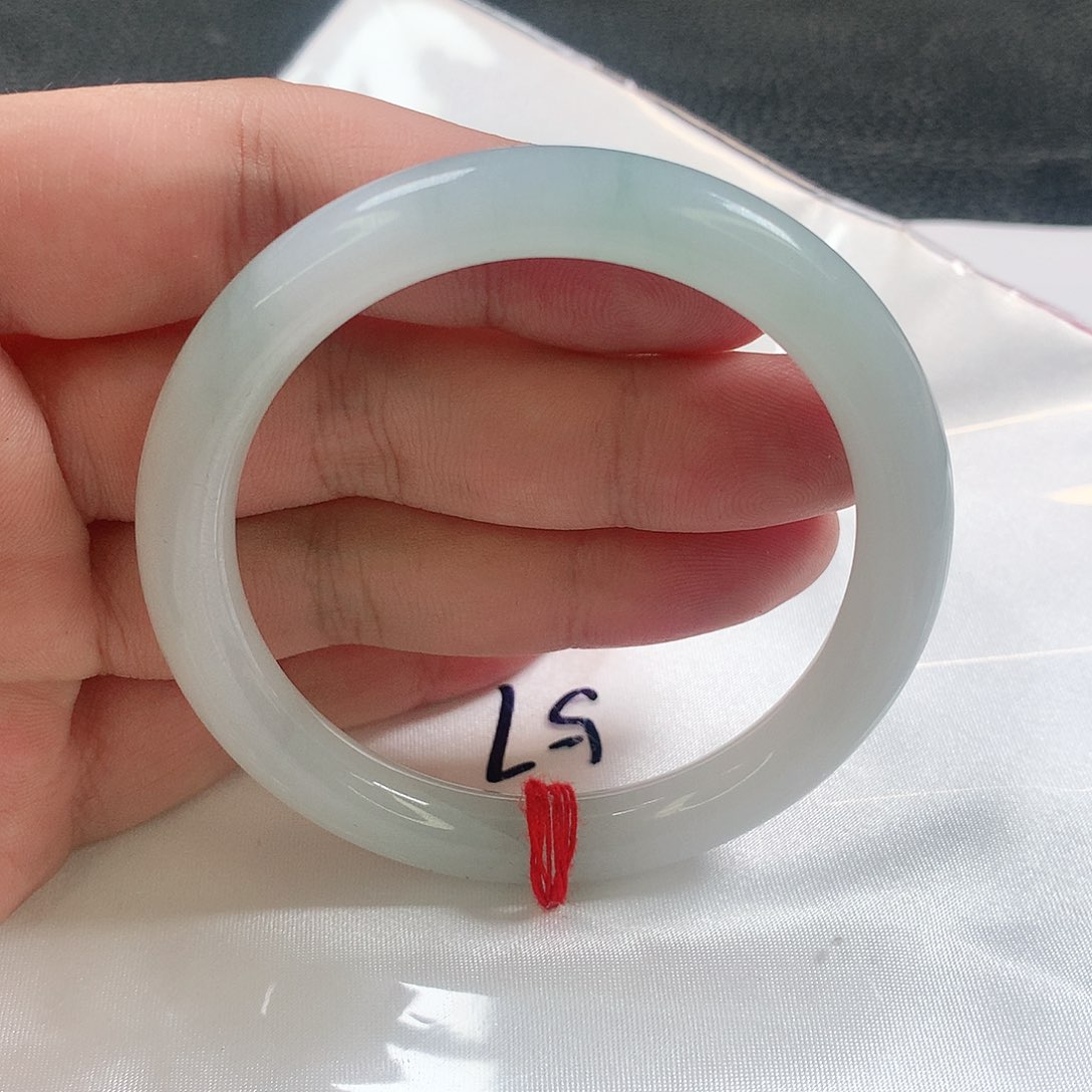 未镶嵌手镯（圆镯）翡翠343号