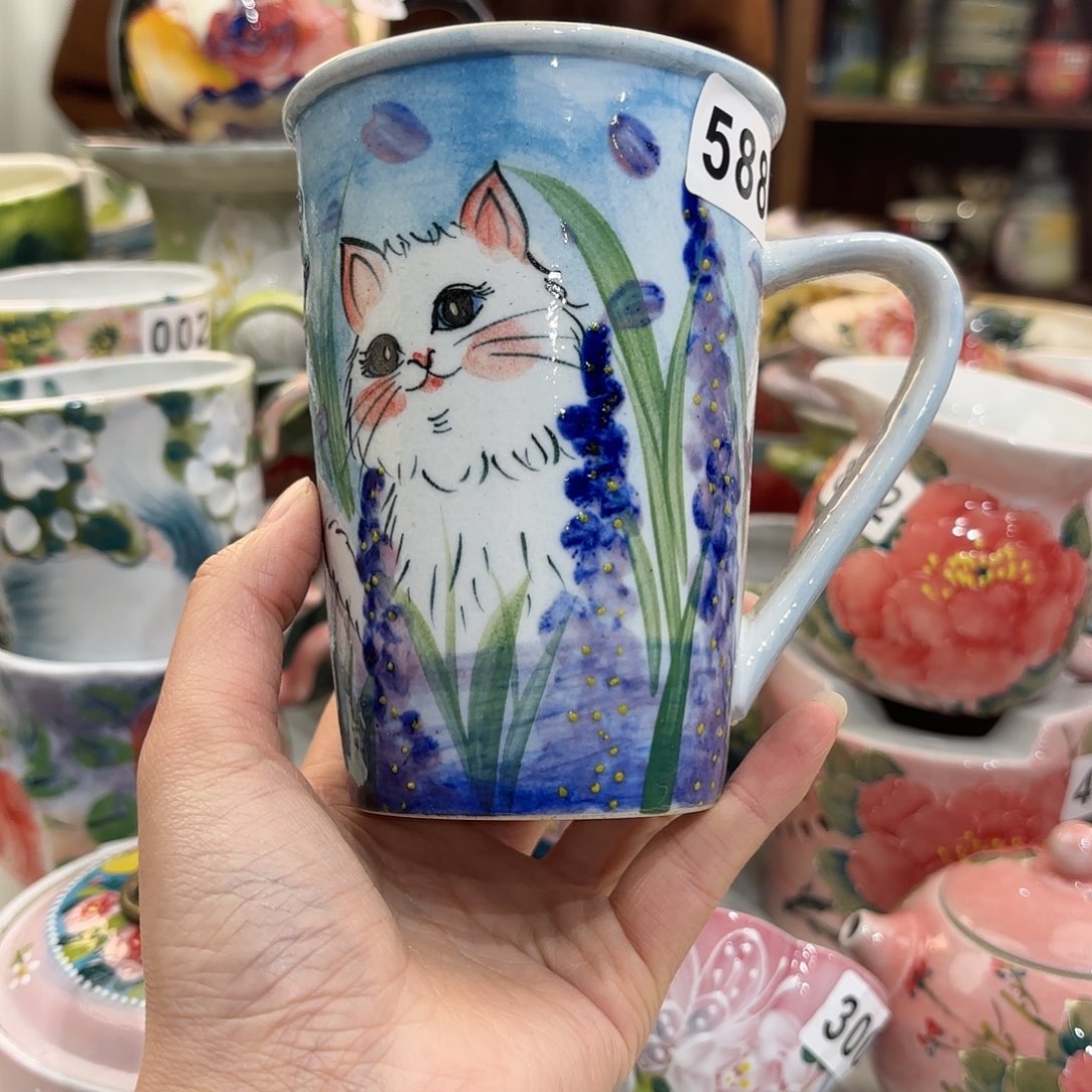 瓷片兔兔盖茨。兔兔