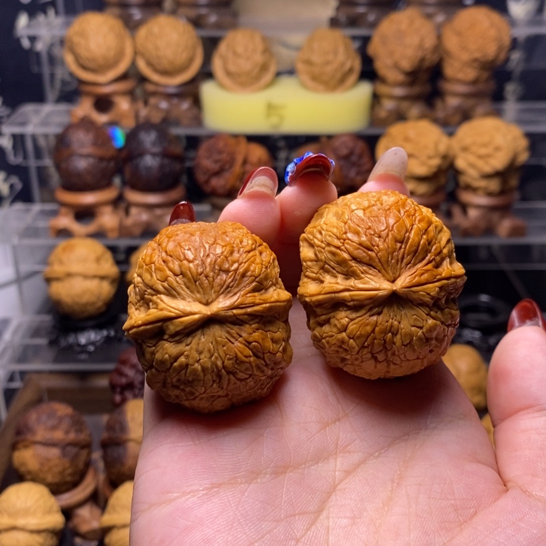 把件文玩核桃Z12金丝绣球40尺