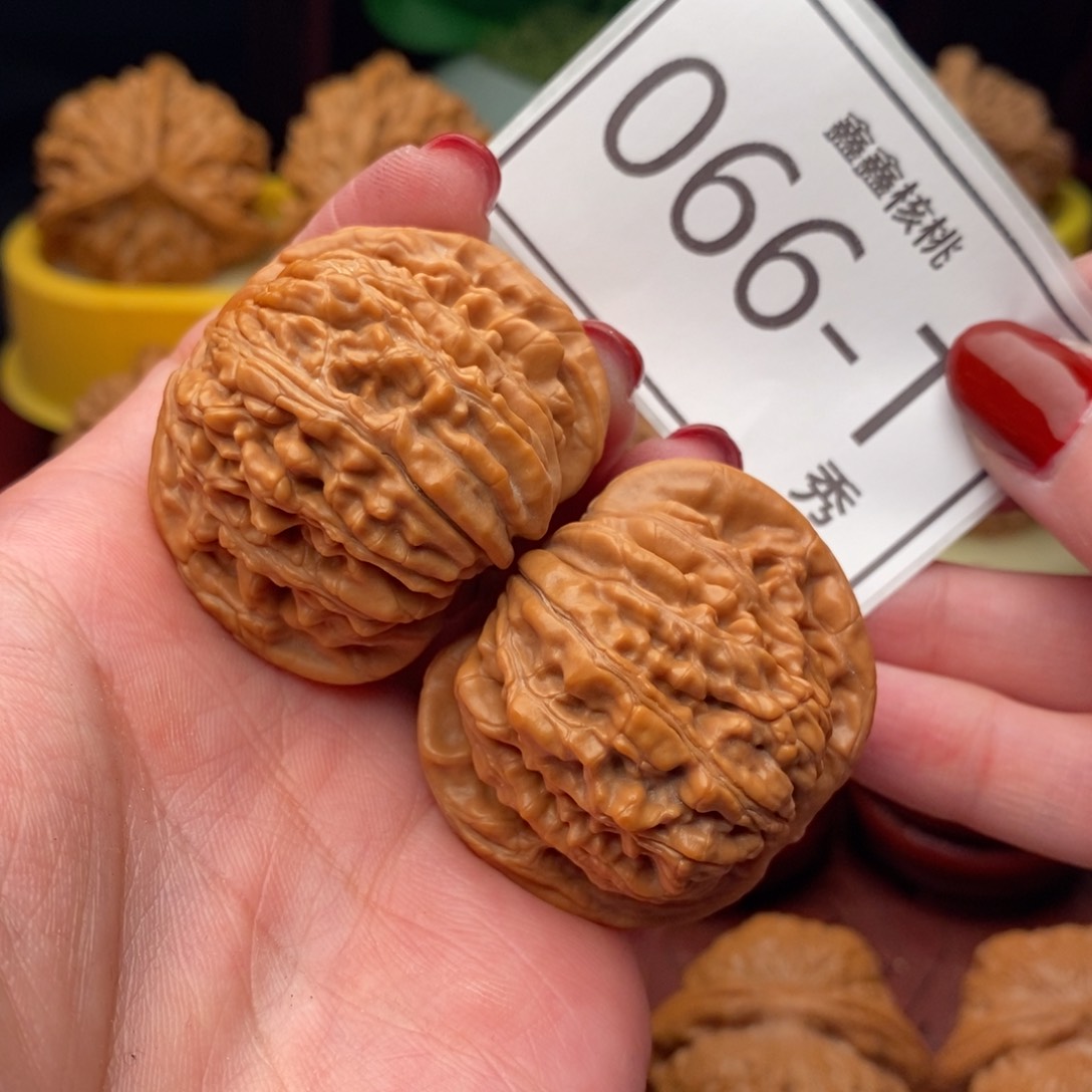 文玩核桃把件汉高楼41