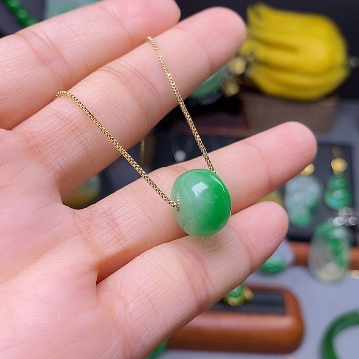 吊坠(赠链)未镶嵌翡翠