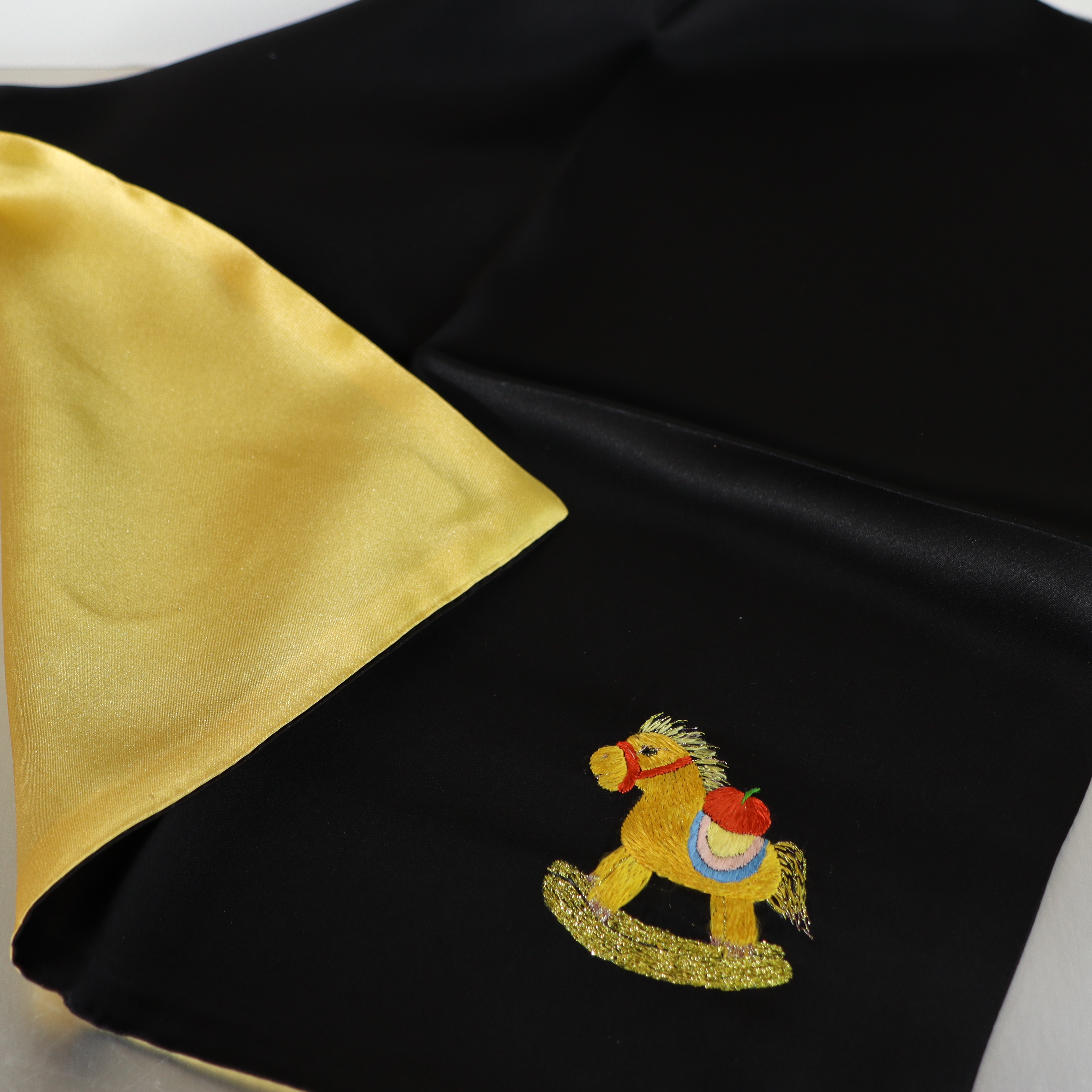 非遗苏绣桑蚕丝小马手帕真丝柔软中国风吸汗双层手工吸水