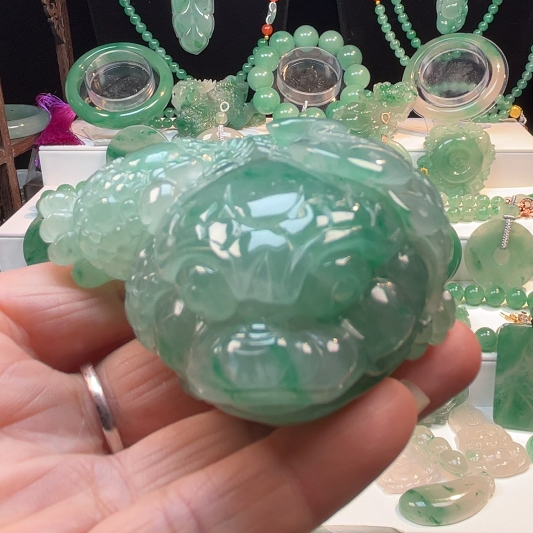 石英质玉摆件合金