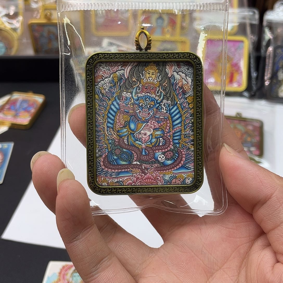 爆***粉合金复古大威德唐卡流苏绳一套