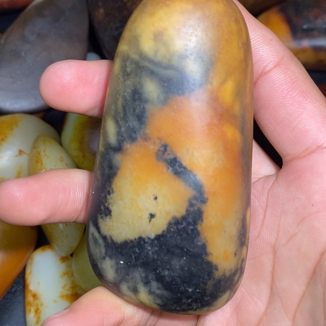 和田玉未镶嵌珠宝奇石