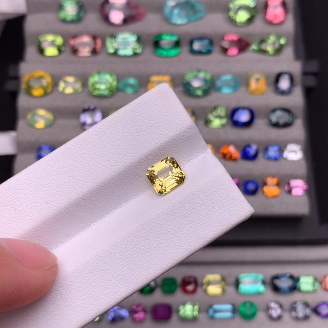 金绿宝石裸石未镶嵌2.01克拉