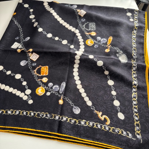 丝纡---黑珍珠  提花双面色丝毛135*135围巾披肩