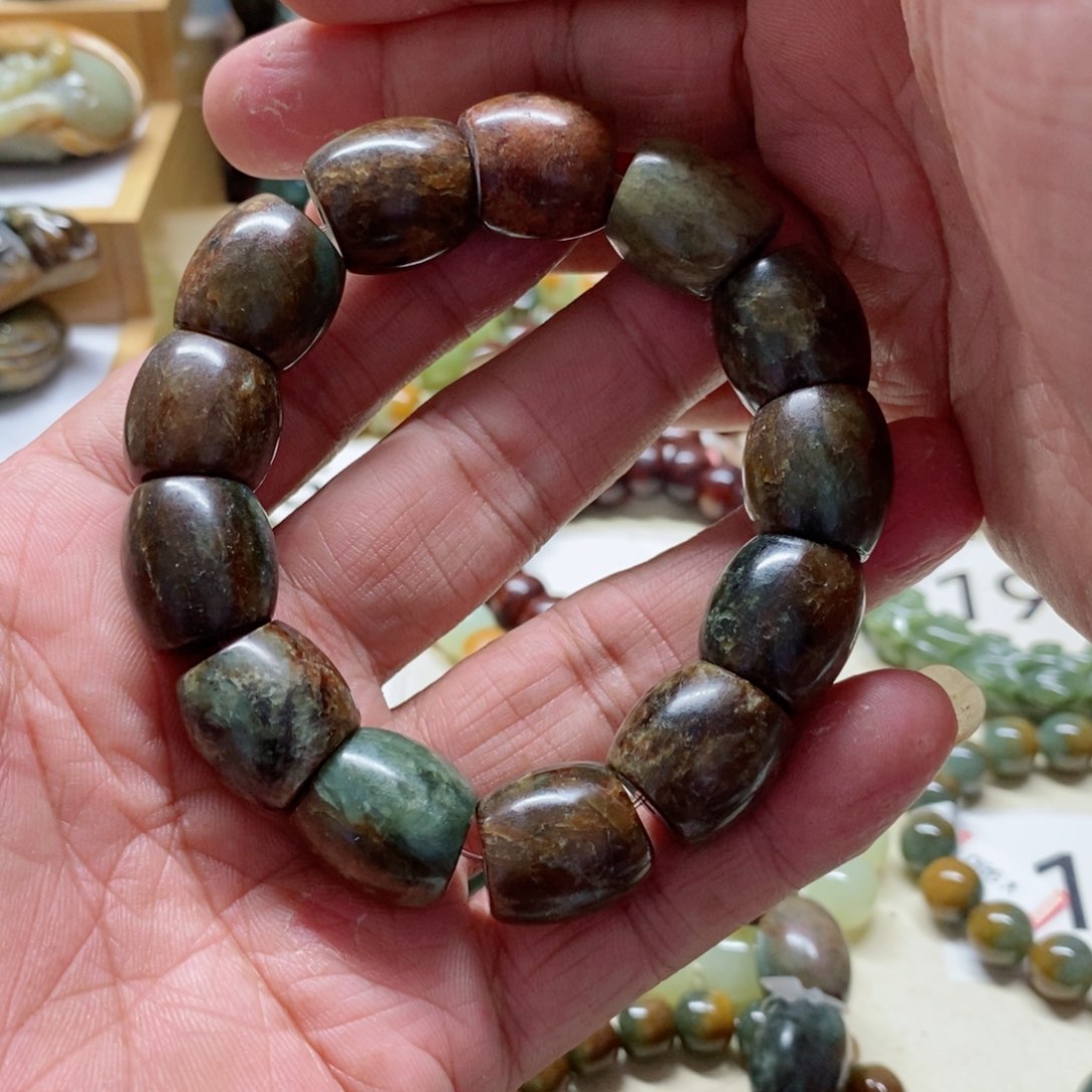 未镶嵌手串透闪石质玉