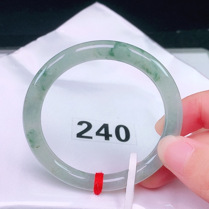 翡翠未镶嵌手镯翡翠手镯