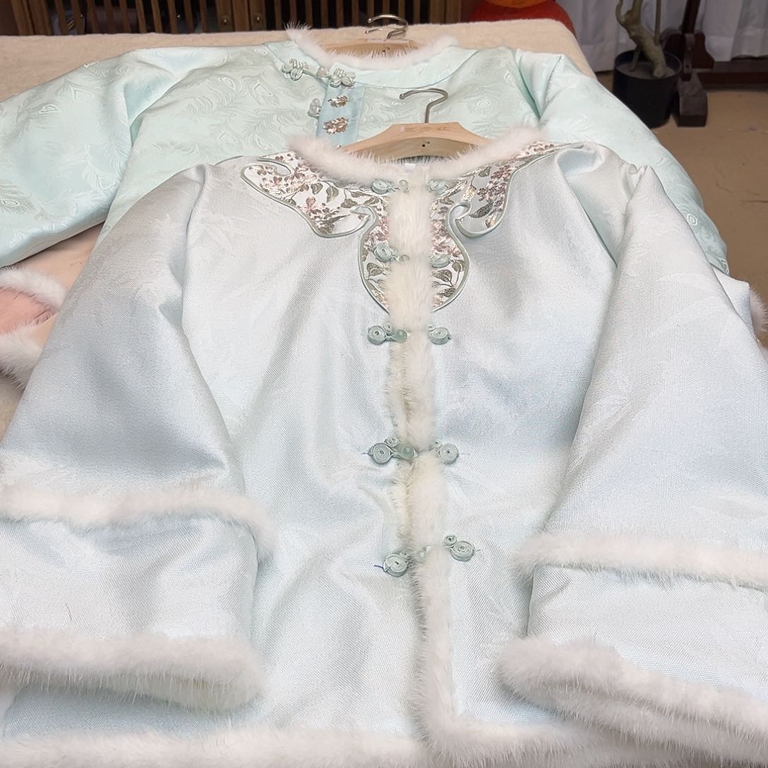刺绣棉服双如意S码