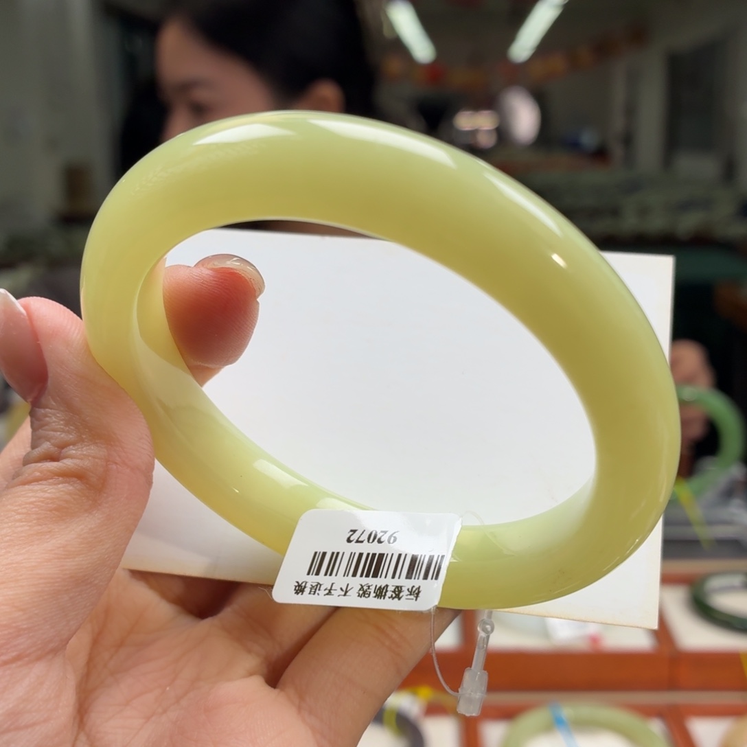 和田玉手镯未镶嵌58 