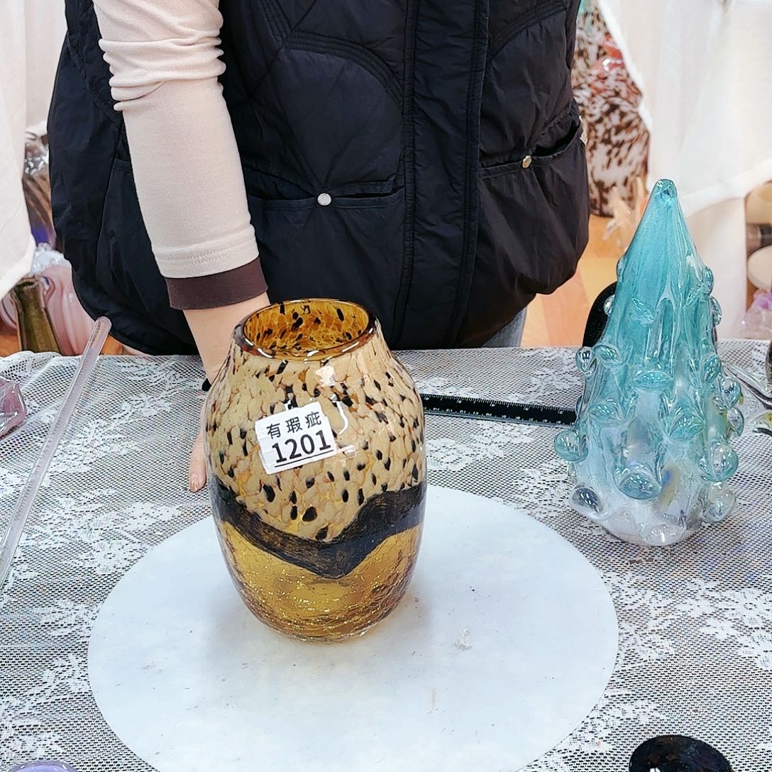 福利不退不换琉璃花瓶艺术品