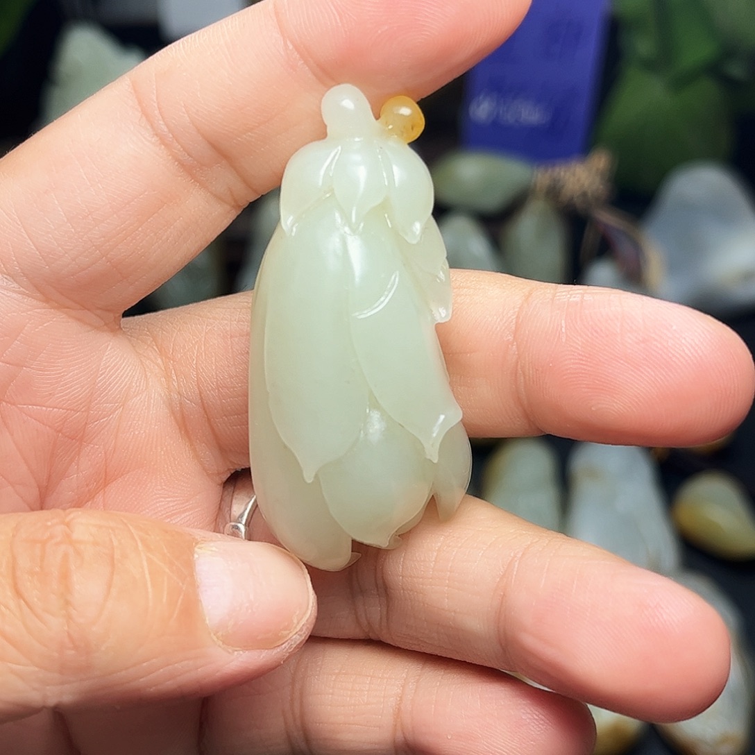 颈饰未镶嵌和田玉