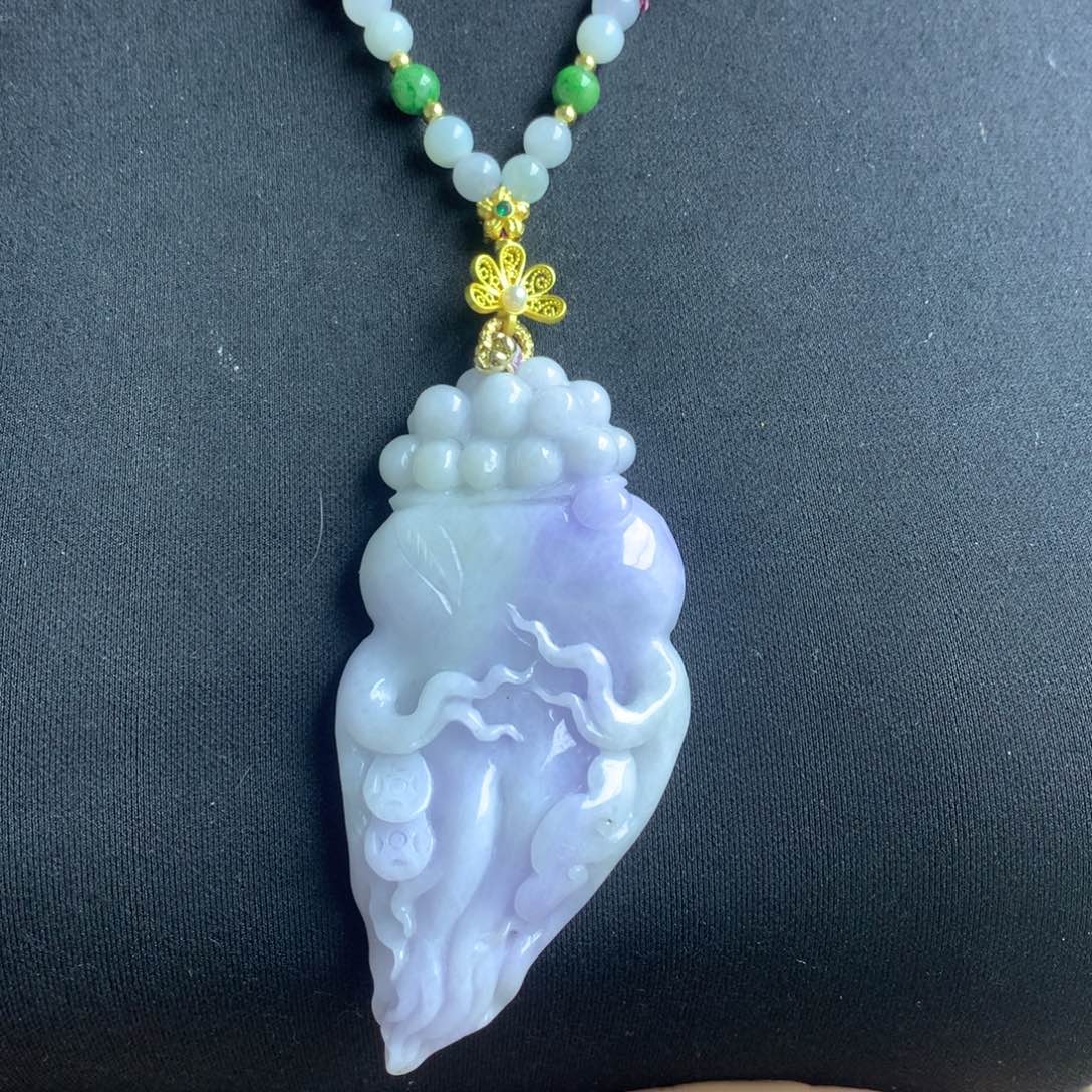 翡翠颈饰未镶嵌翡翠