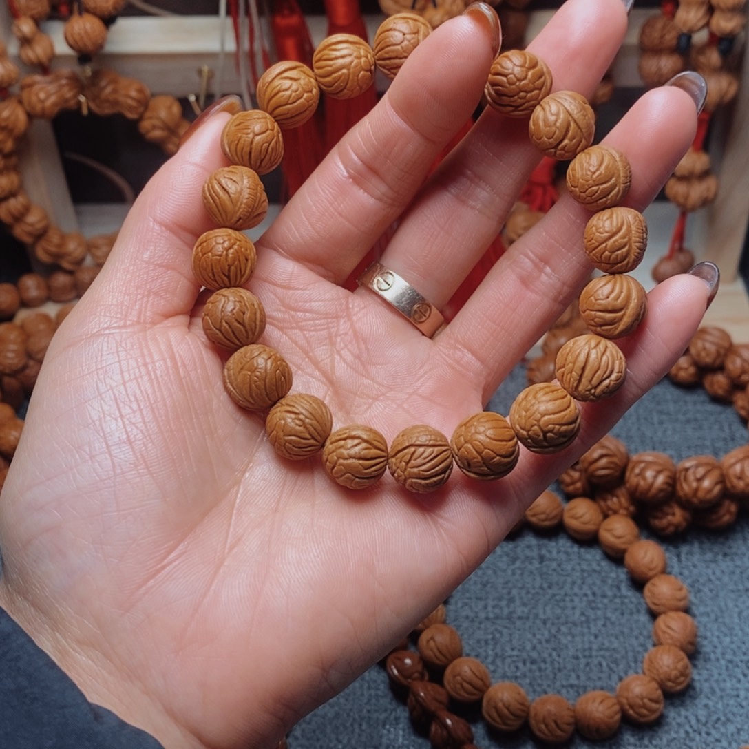 吊坠桃核龙纹桃枭