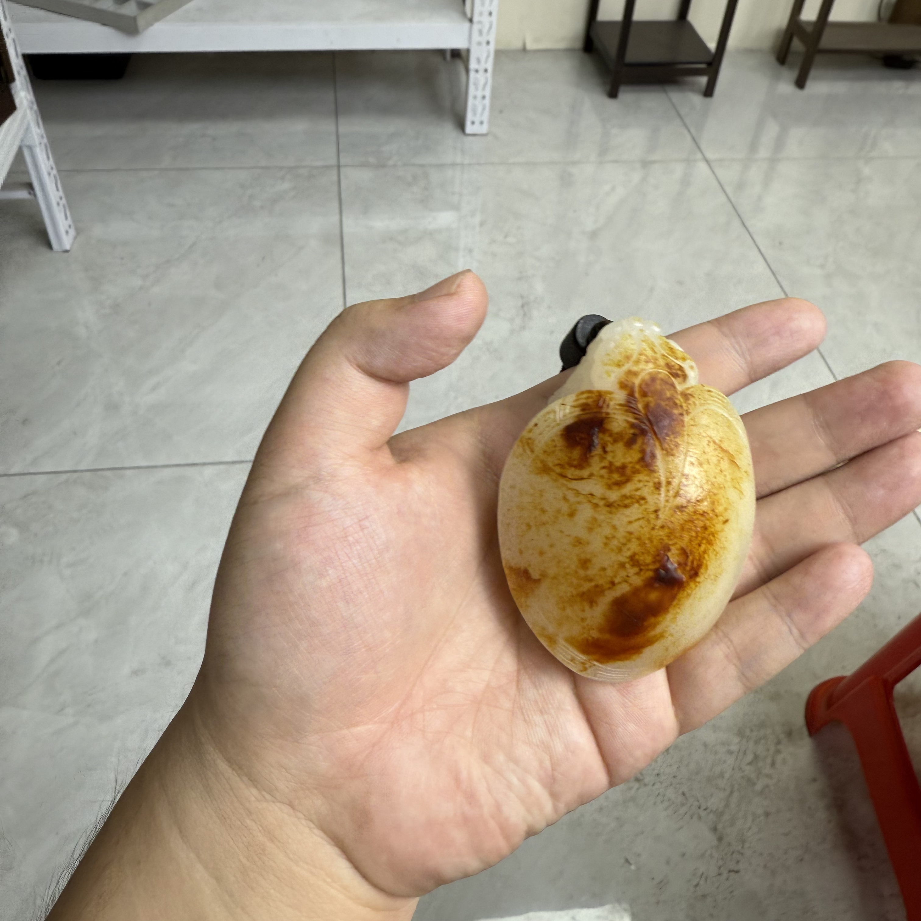 石包沁色龙龟手把把玩件
