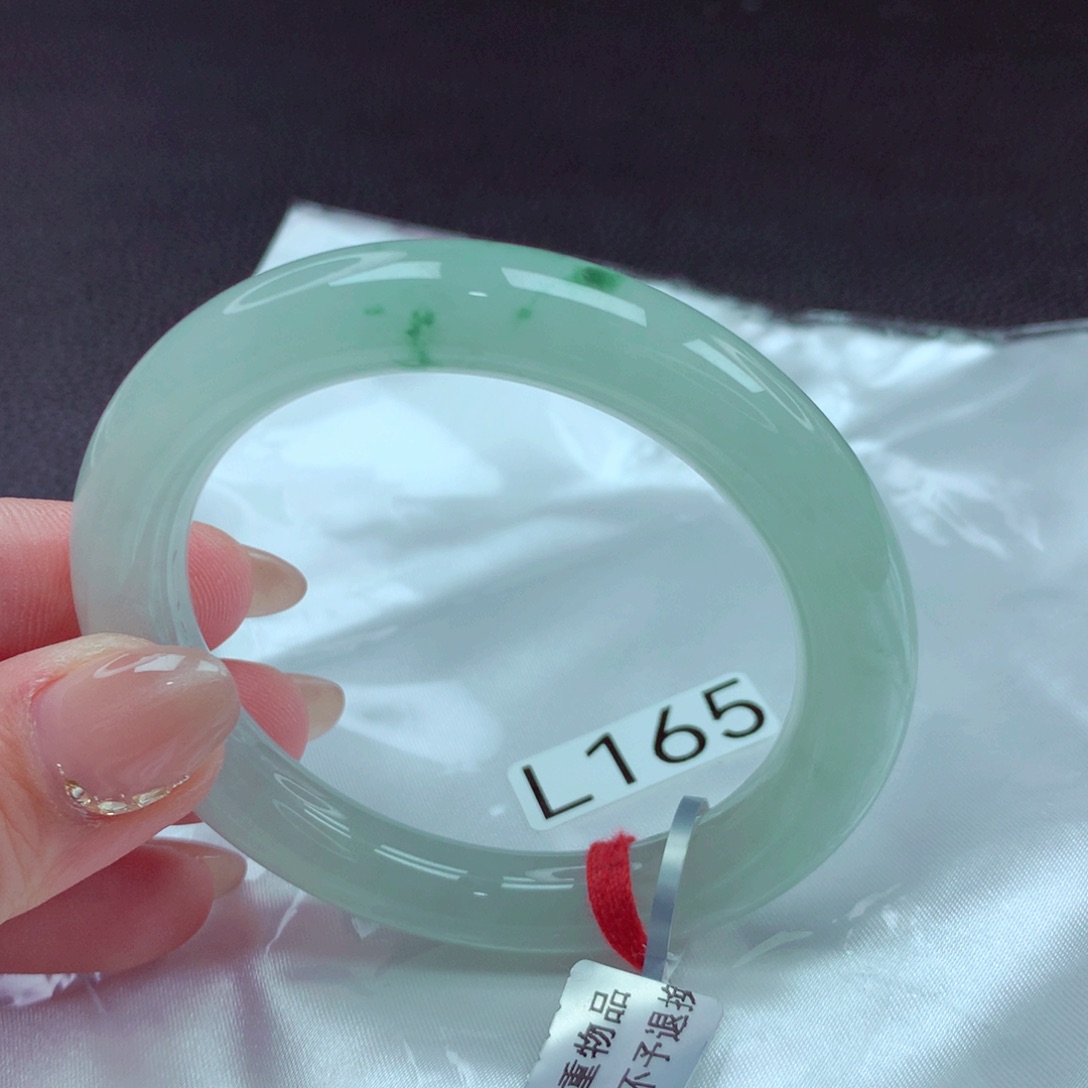 翡翠手镯未镶嵌手镯88